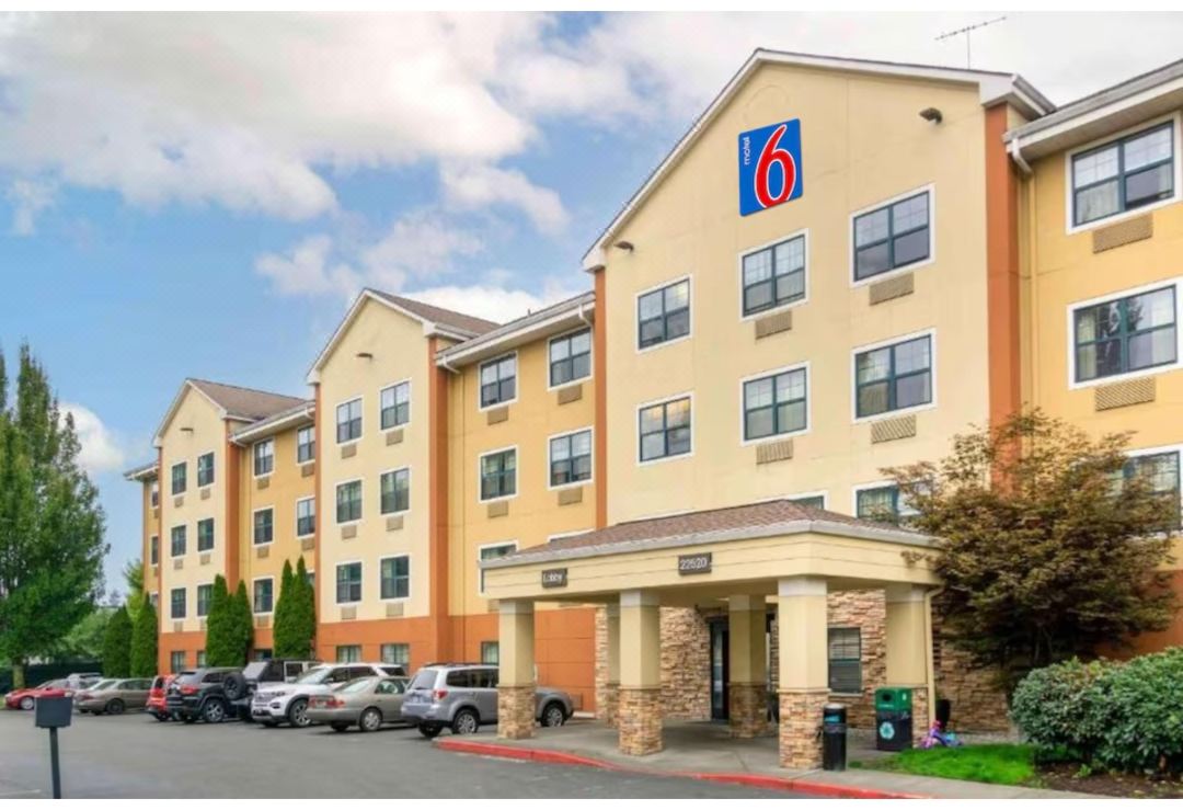 Motel 6 Suites Seattle Kent, WA