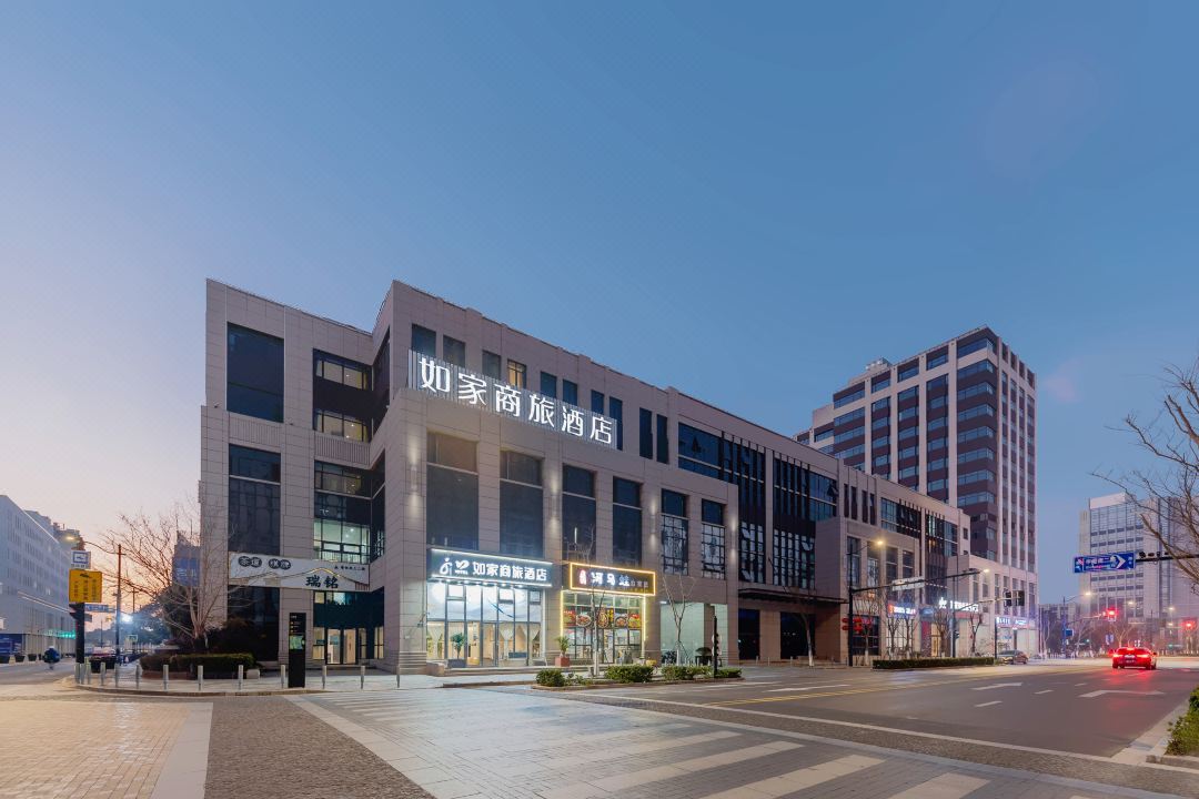 Homeinn Selected Hotel (Shanghai Lin-gang Ocean Park Dishui Lake)