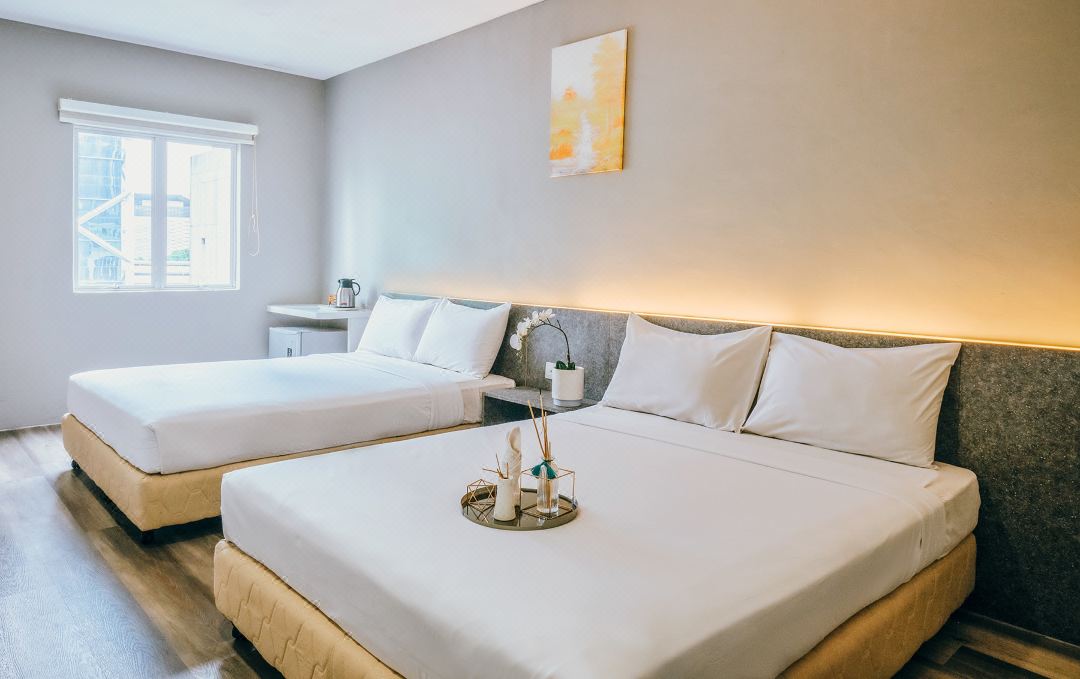 Canary Hotel