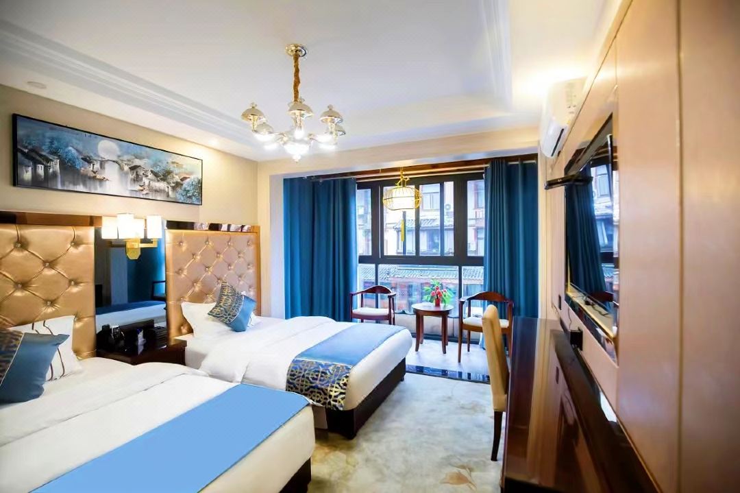 Shennongjia Yunzhimeng Resort Hotel (Dajiuhu Pingxuan Ancient Town)