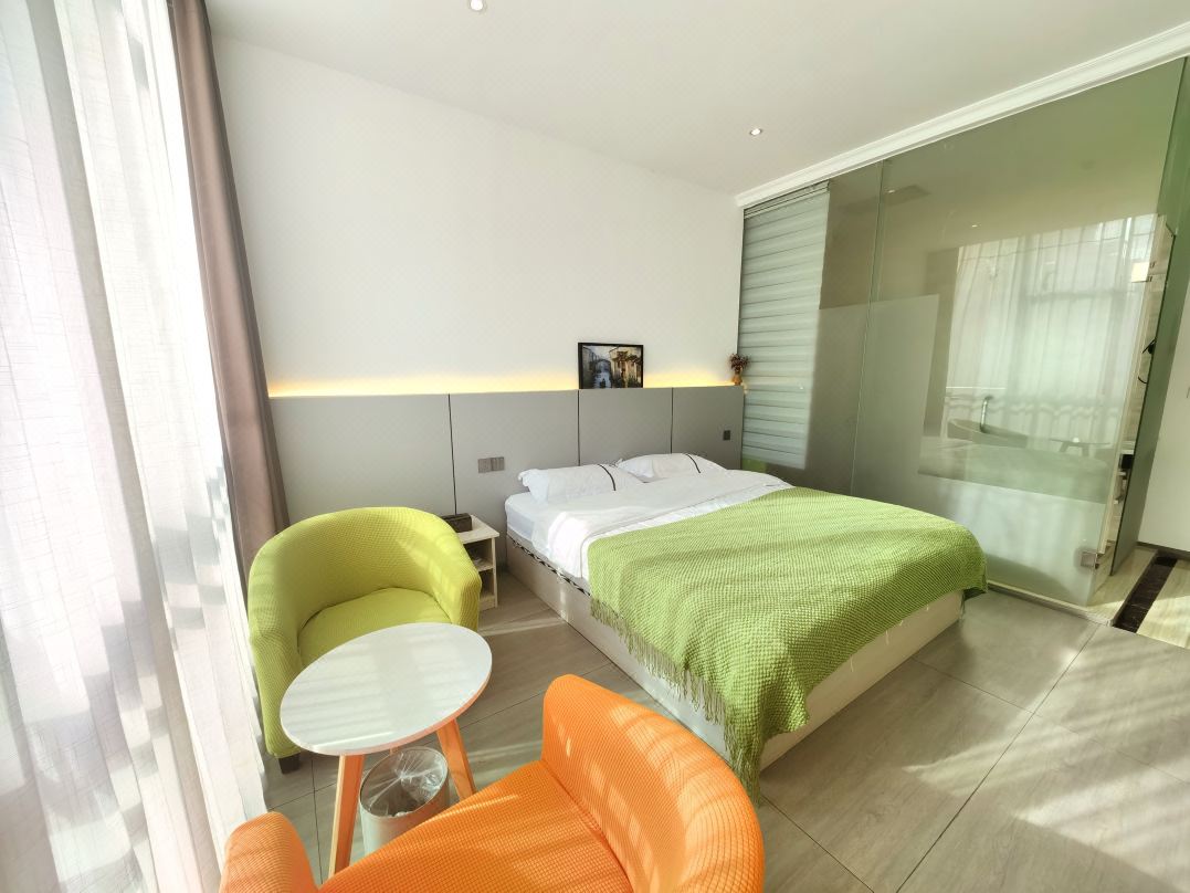 Mile Yunshui Zhijia Hotel (Huquan Ecological Park)