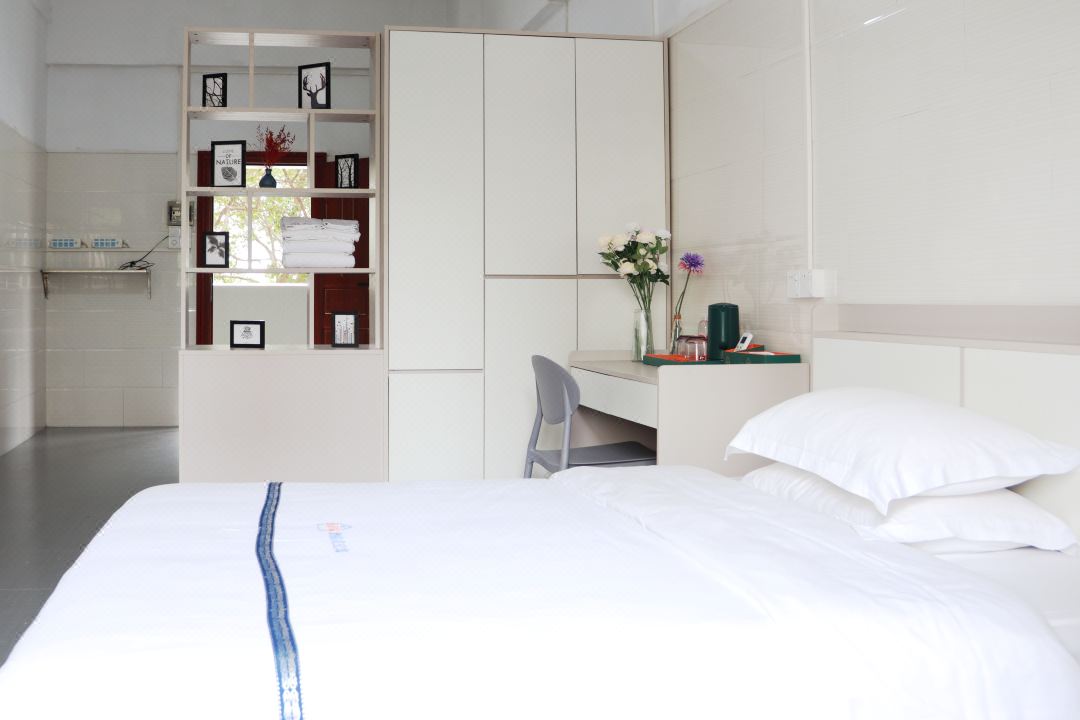 Youyijia Smart Apartment (Branch 2)