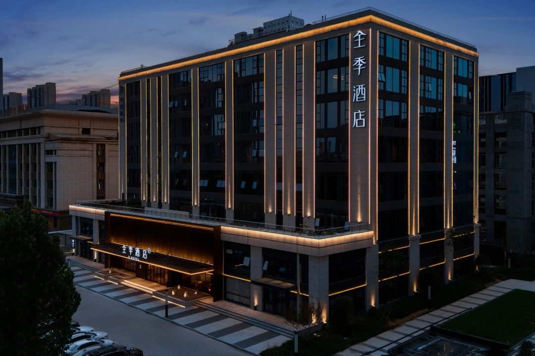JI Hotel Zhengzhou Binhe New Town Tube Station