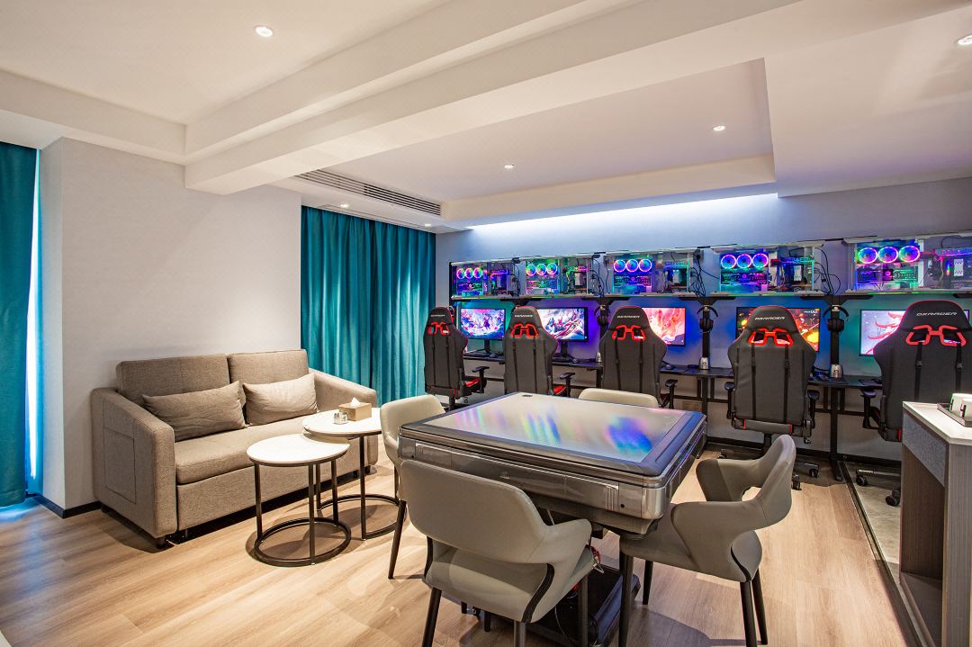 Kaihe E-sports Hotel (Guiyang Guanshanhu Bama Branch)