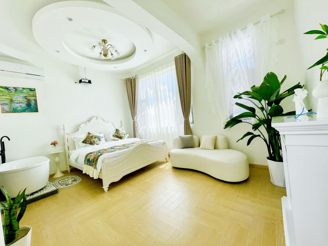 Yunxuan Design Light Luxury Art Designer Leisure Holiday Meisu