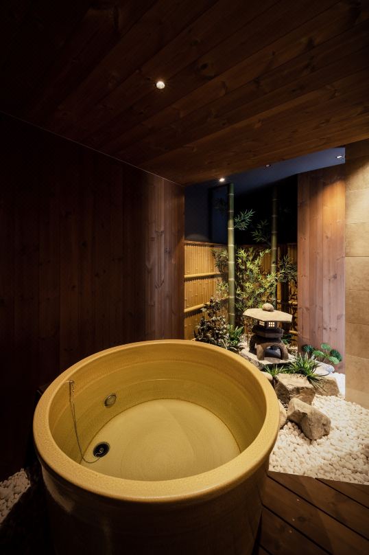 Kokon Tengachaya with a Half Open-Air Bath and a Japanese Garden and Direct to KIX