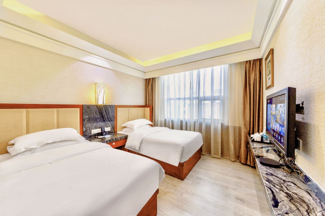 Chenzhou Hexie Hotel (Wuling Square)