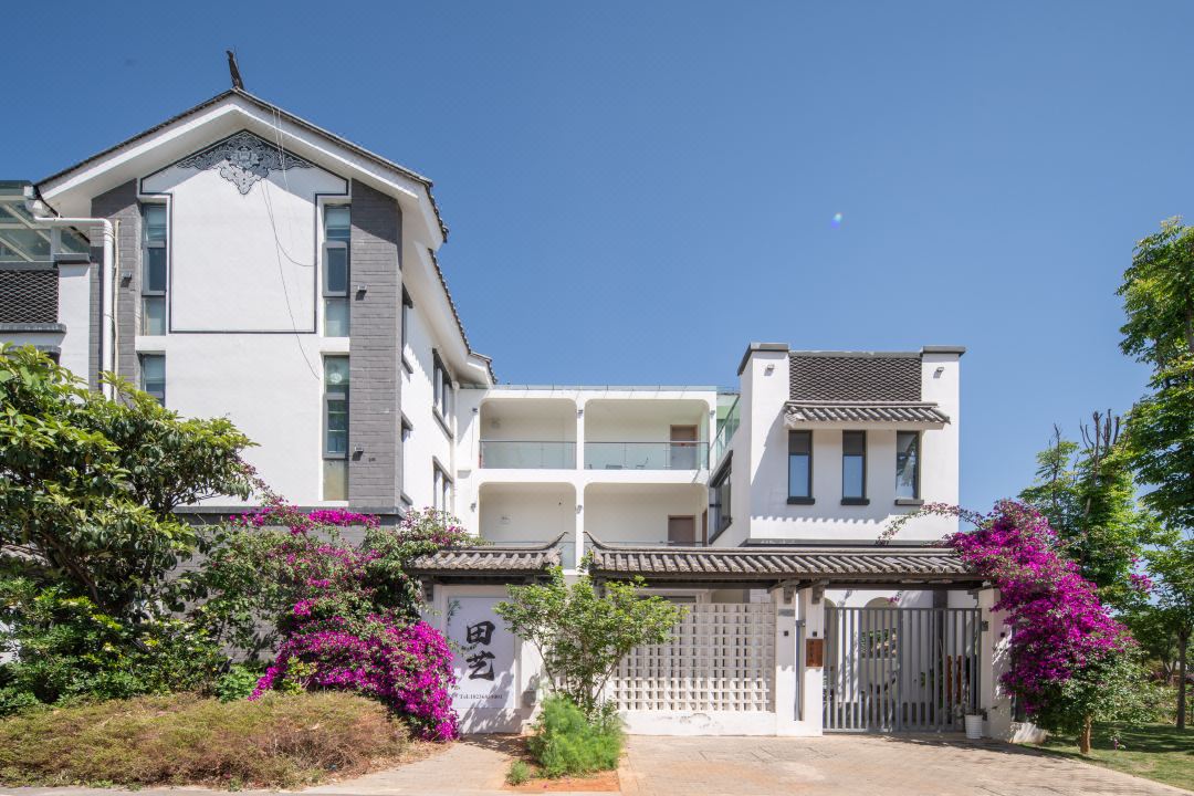 Tianyi · Verdant Isle  Resort Hotel (Dali Ancient City)