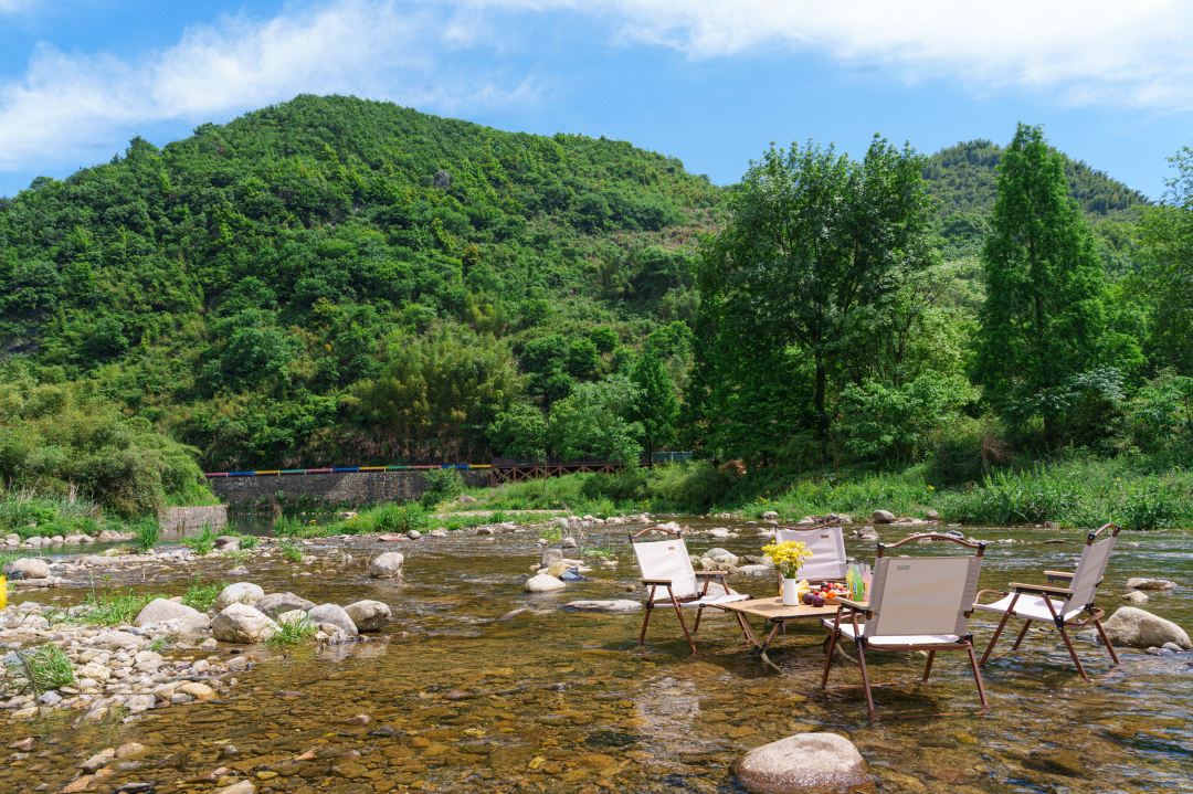 Anji Xinyutian Yishan Huanjing Holiday Homestay