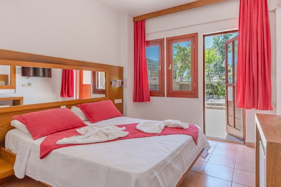 Club Pink Palace Hotel
