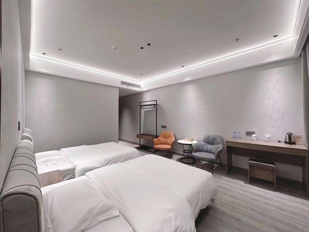 ouma theme hotel