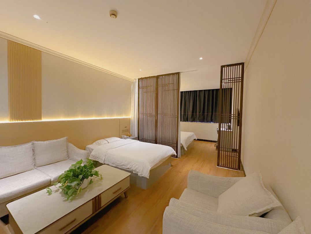 Xidao Hotel (Shijiazhuang Xinbai Square Subway Station Branch)