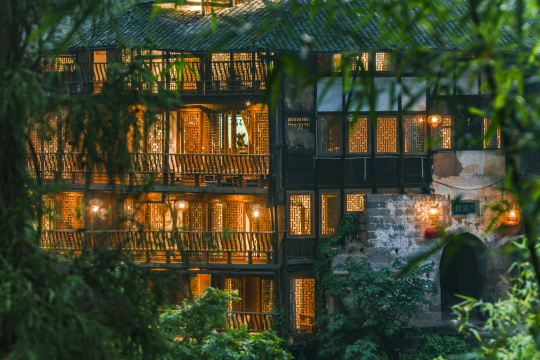 Dashundian Hanging House Hostel