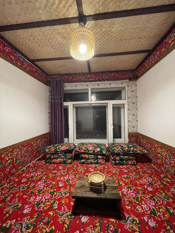 Xuegu Jindouzi Homestay