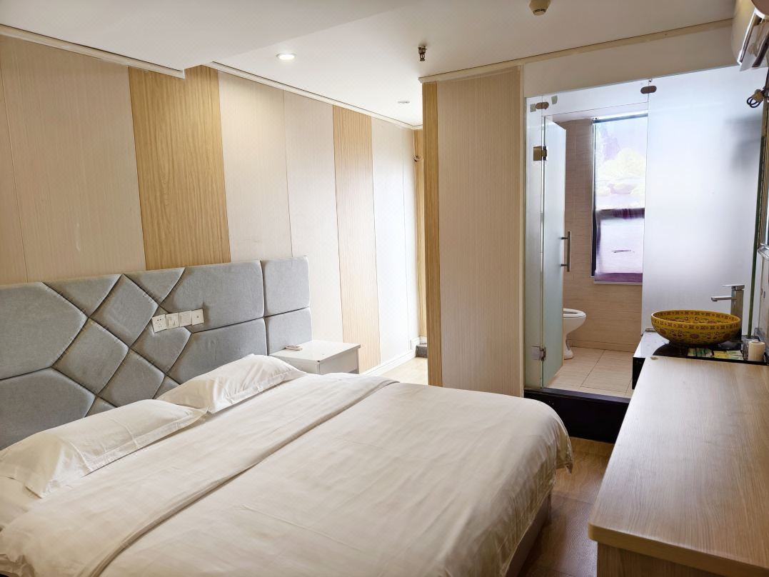 Wuhan Chuangfu Holiday Hotel (Guanggu Square Branch)