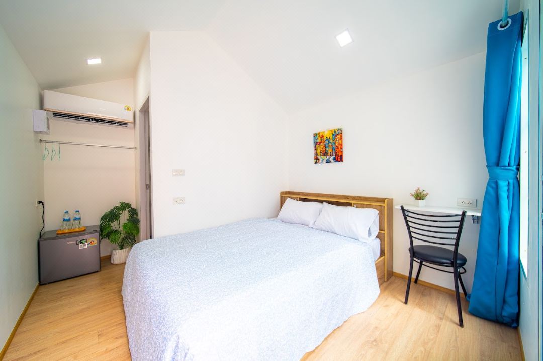 UrbanNest Hostel