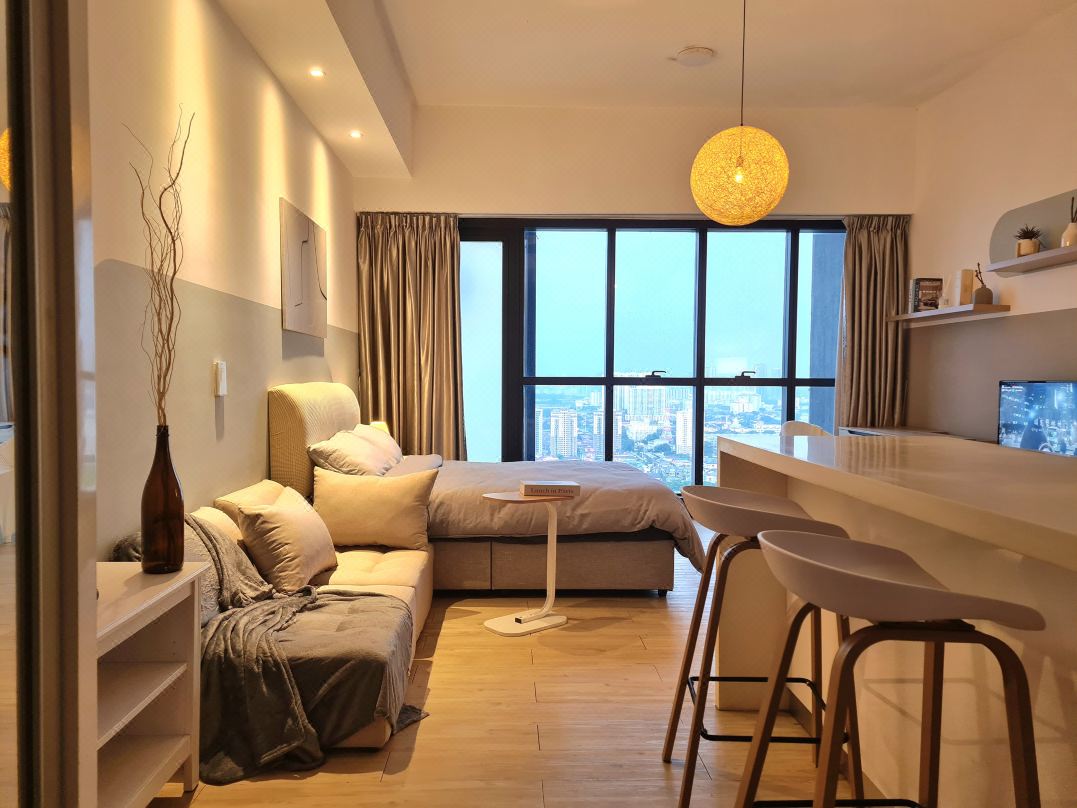 M city service suite KLCC