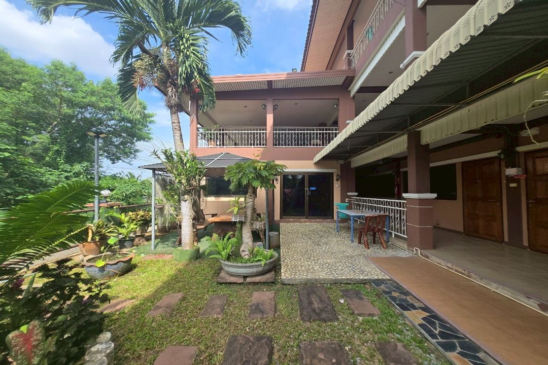 Phaiboon Hotel & Resort
