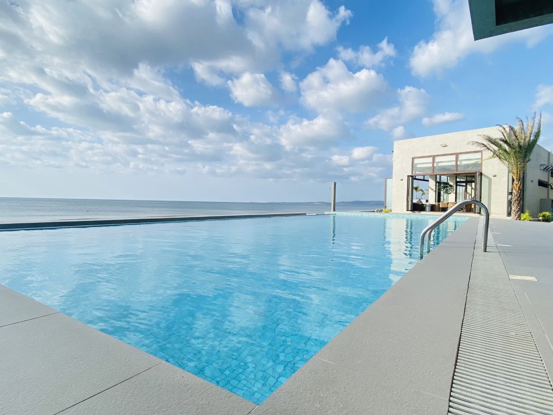 Tana Beach Villas