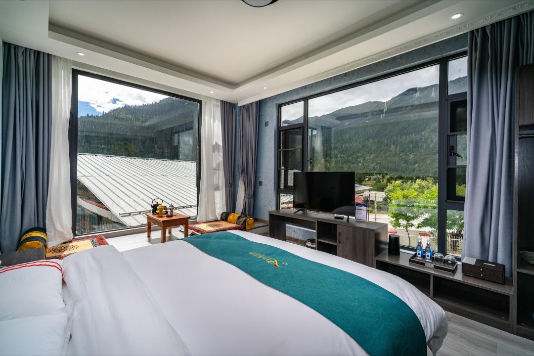 Lulang Luosang Nima Family Homestay