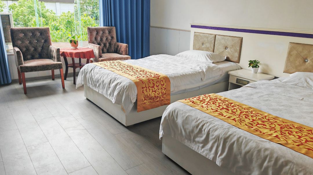 Nanjiang Bajiang Hotel
