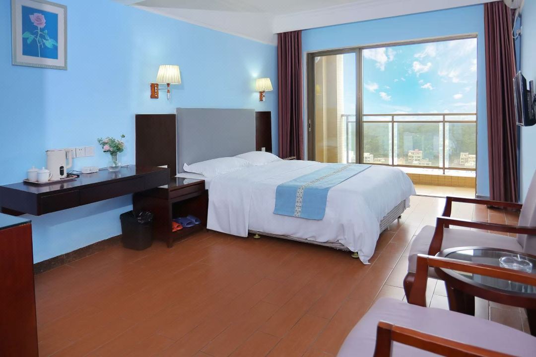 Peak Holiday Apartment (Dajiaowan, Yangjiang Hailei Island)