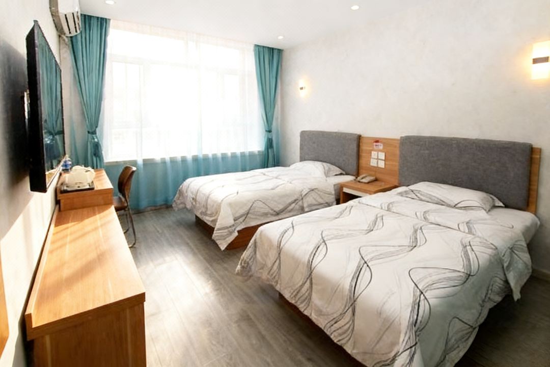 City 118 Chain Hotel (Ulanhaote Wuyi Square Store)