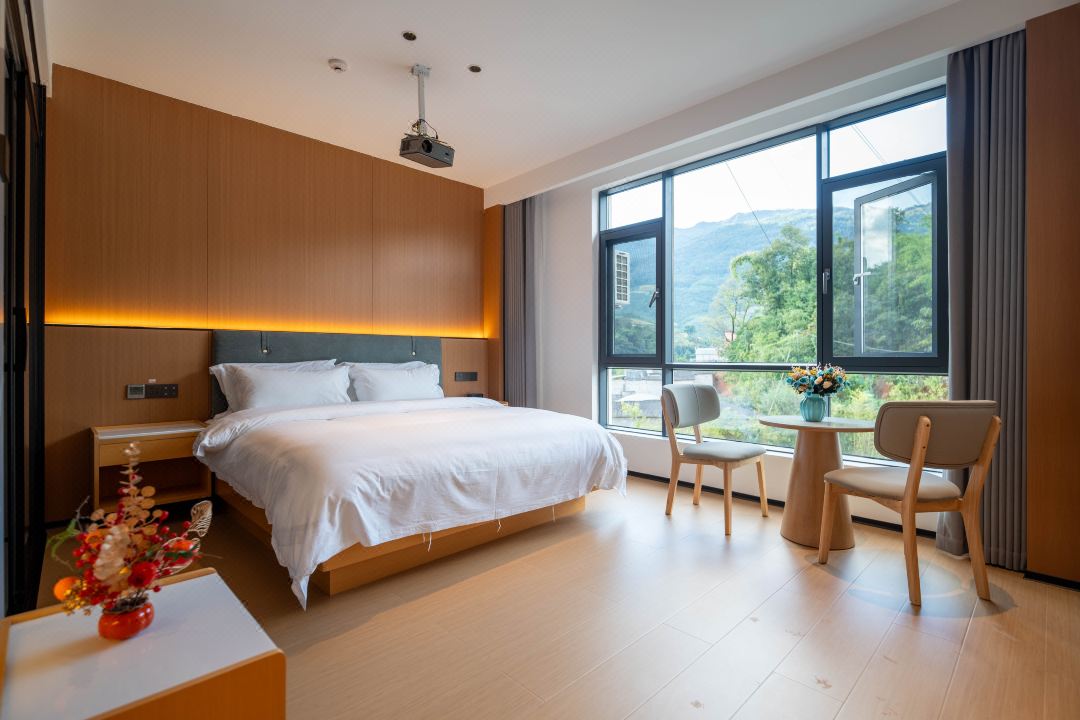 Zhenkang Jindu Hotel