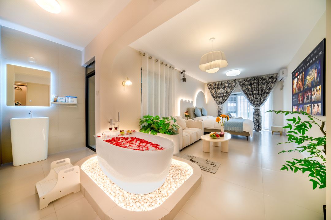 Chuxiong Romantic Time Homestay (Yiren Ancient Town)