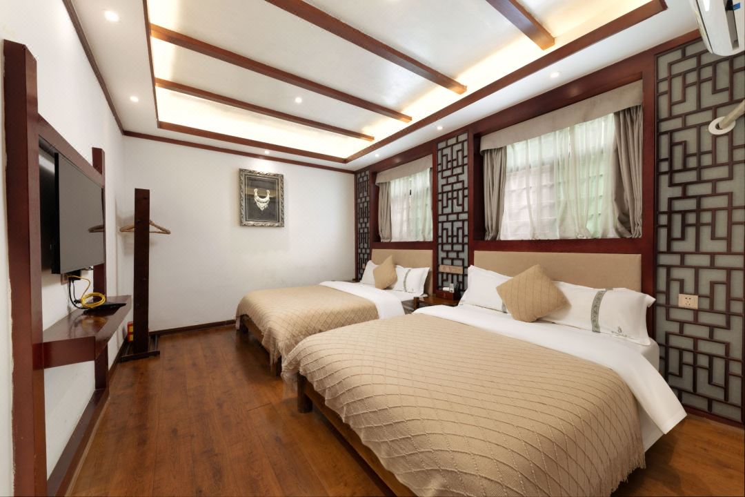 Jingxuan Zhenpin Inn (Fenghuang Ancient Town Hongqiao)