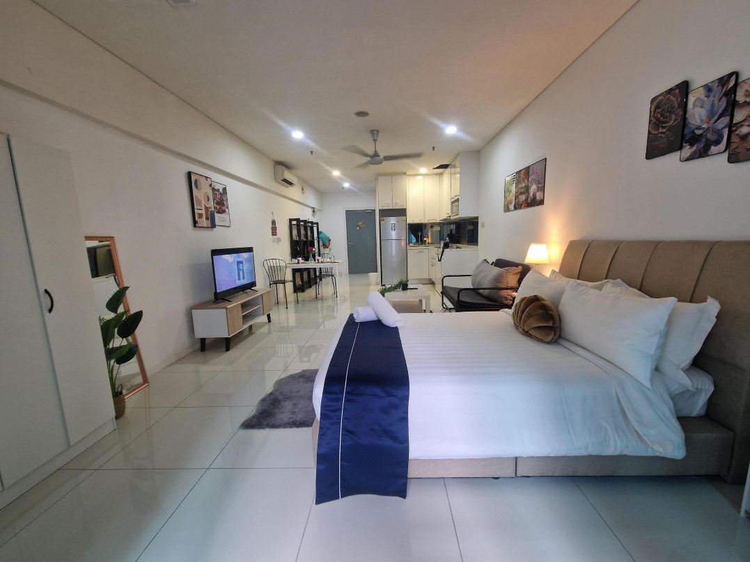 Summer Suites KLCC 8 min walk@WiFi+Netflix by AA GLOBAL