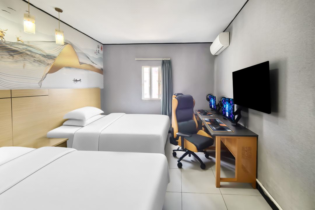 Yaxin E-Sports Hotel (Guangzhou Zhujiang New Town Tancun Subway Station)
