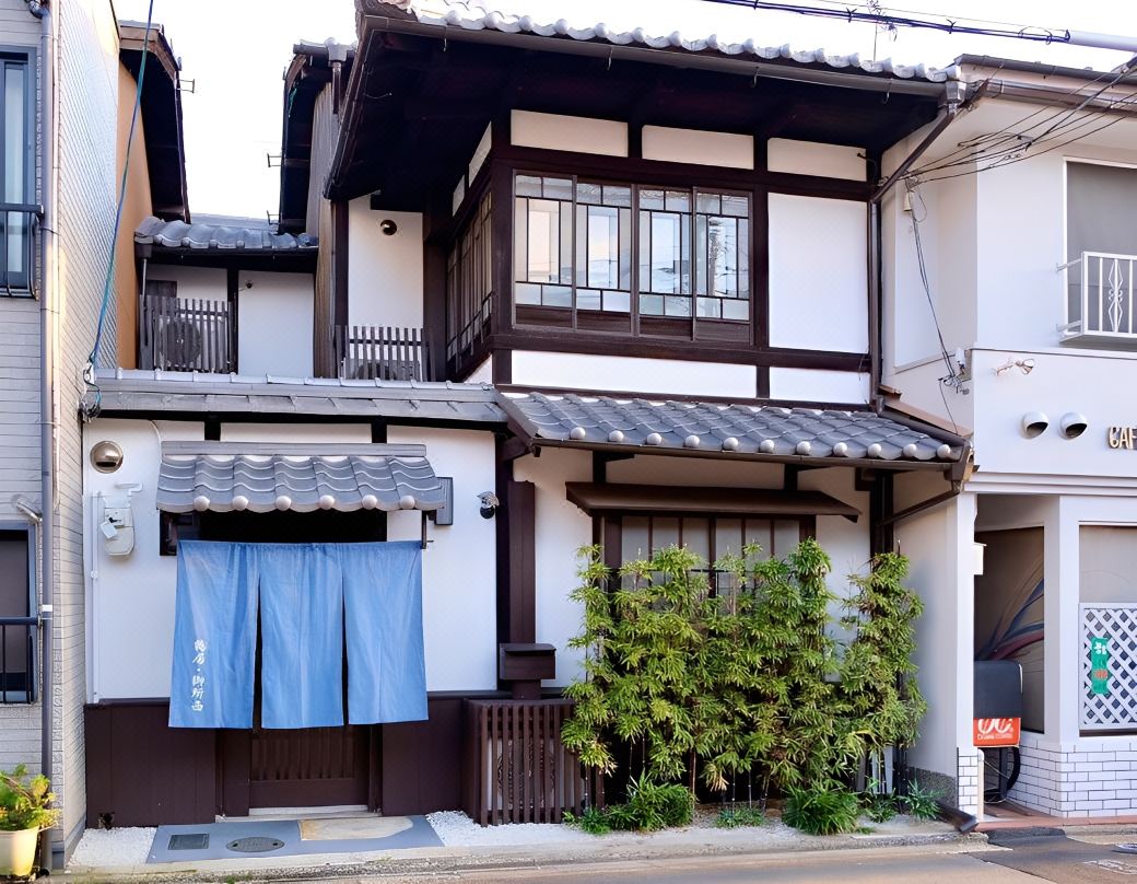 Tsurui Goshonishi 鶴居御所西