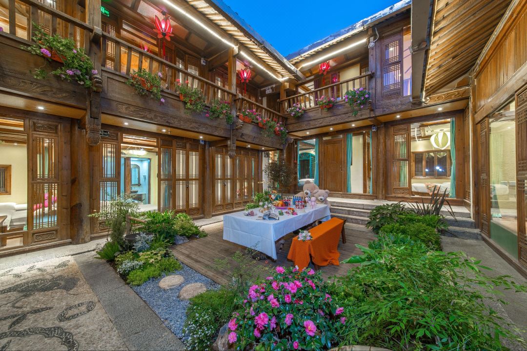 Nayako Courtyard Hidden Garden (Lijiang Ancient City Waterwheel Shop)
