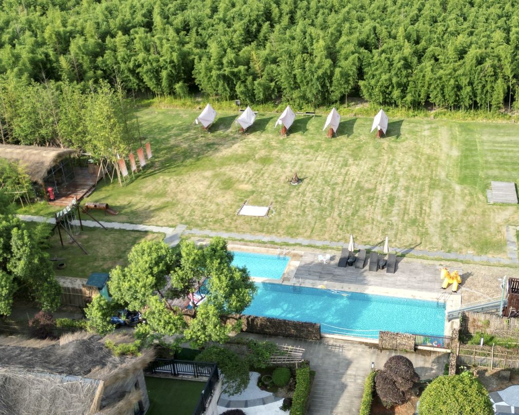 Henon Bamboo Retreats