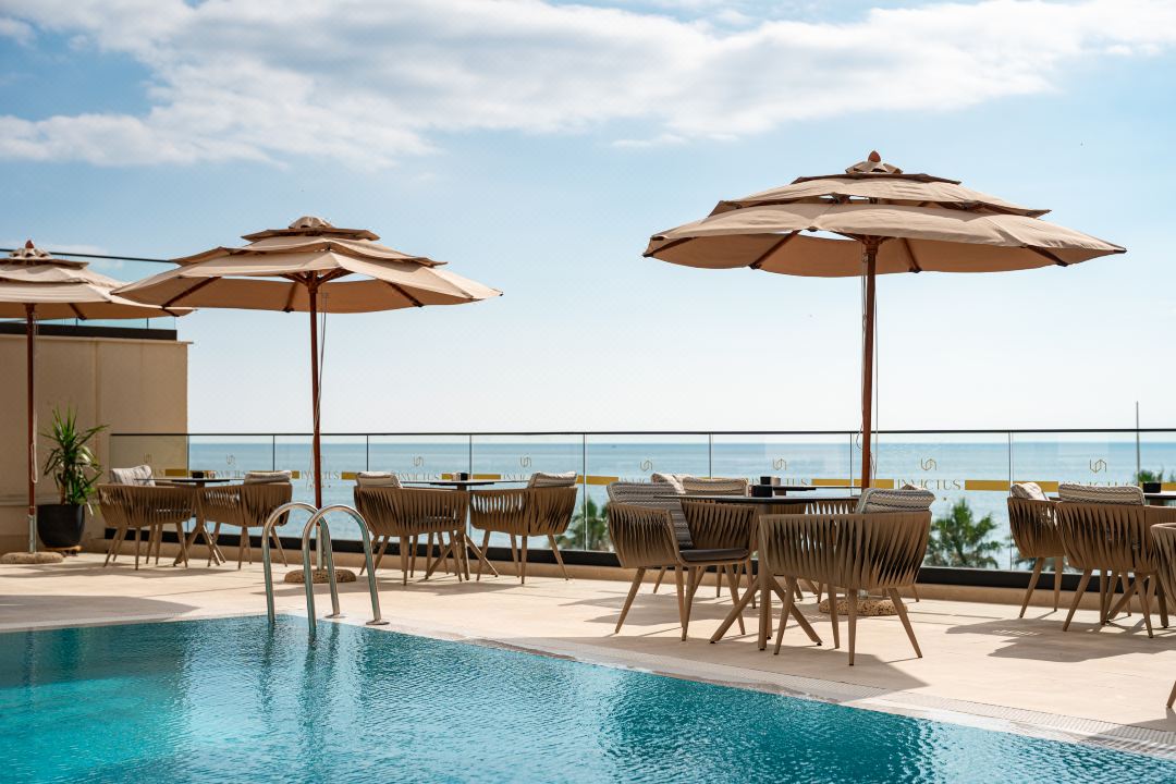 Invictus Hotel
