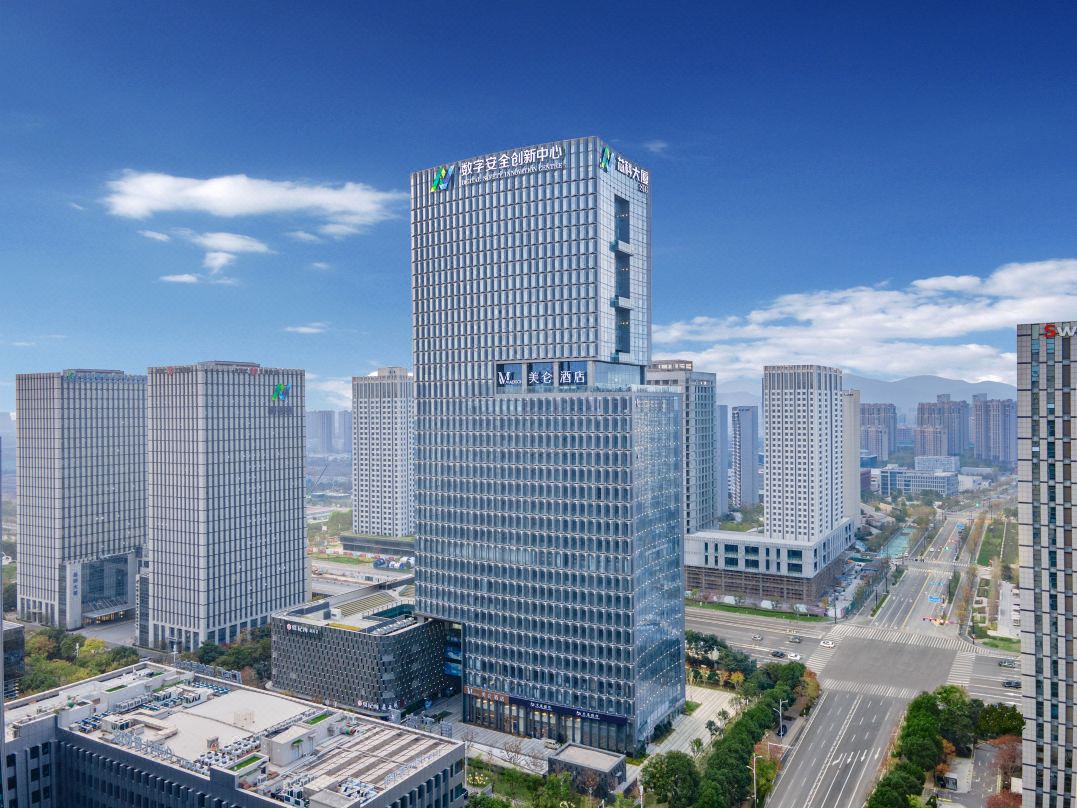 Madison Hotel Nanjing Jiangbei Yanchuang Park