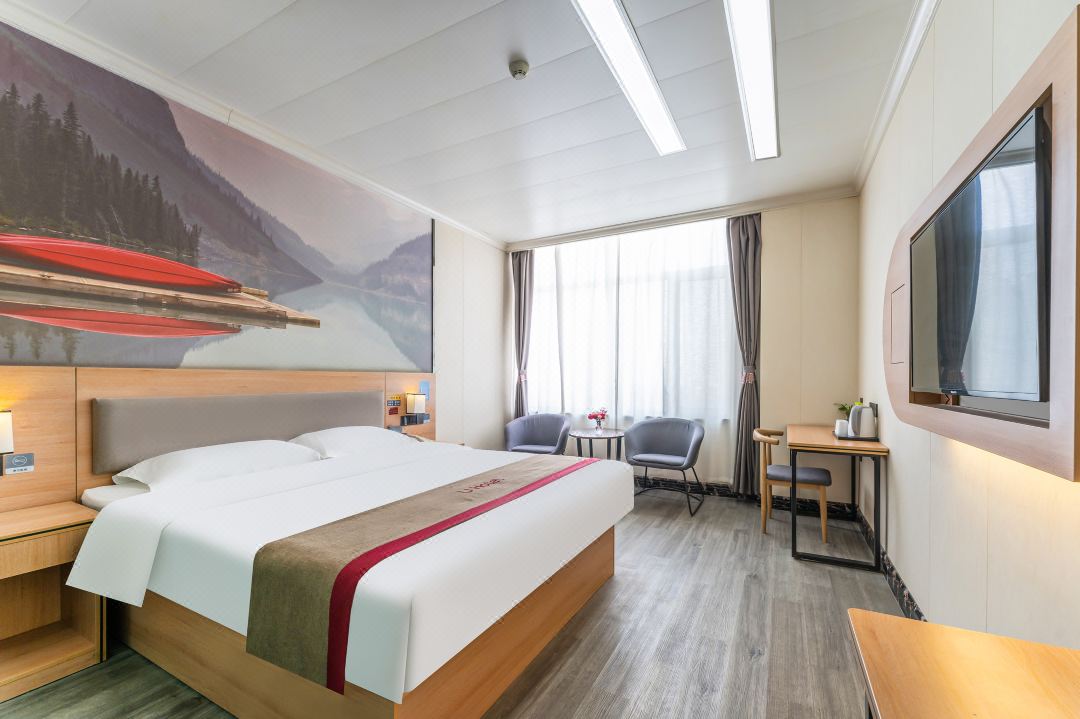 Shangkeyou Hotel (East Road Store, North Station, Urumqi International Airport)