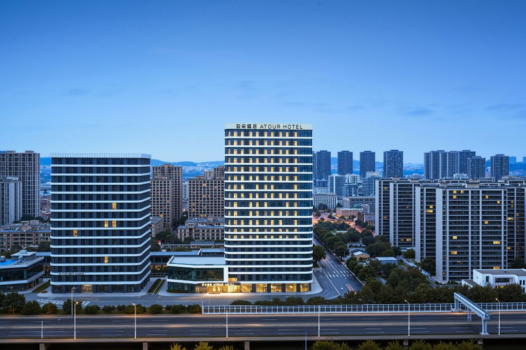 Yatou Hotel, Yangshan Road, Xuzhou Jinshanqiao Metro Station