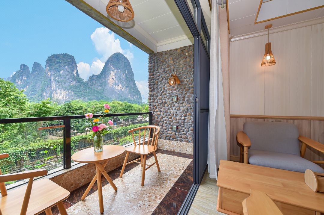 Yangshuo Xingping Li River Inn