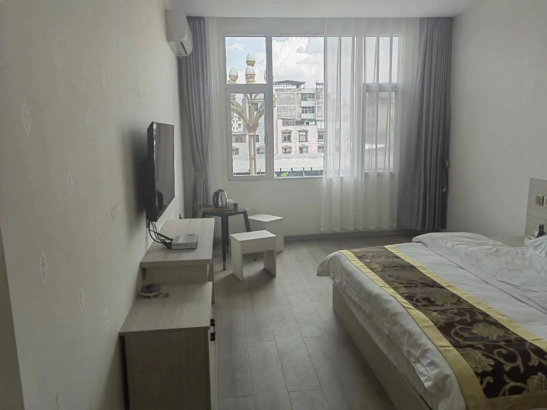 Lufeng Long Hotel