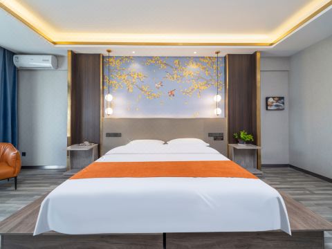 Junlan Yuejing Hotel (Yinchuan Yuehaiwan CBD Lanshan Park)
