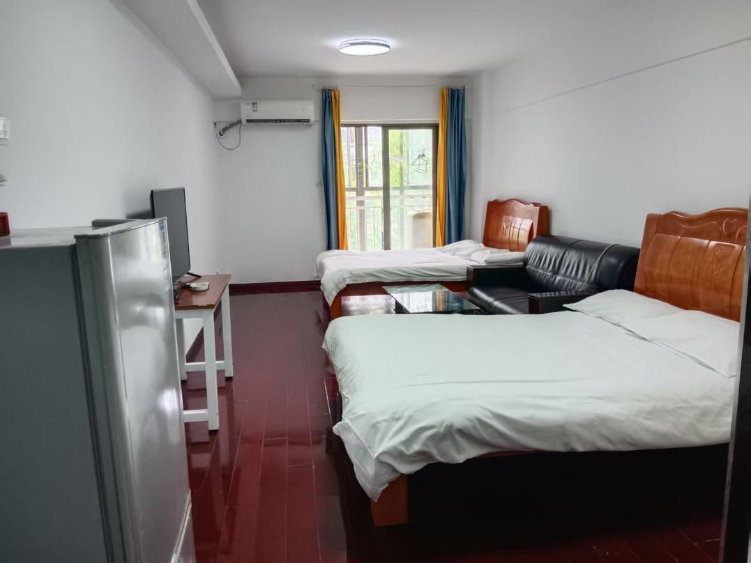 Guanya Apartment Hostel