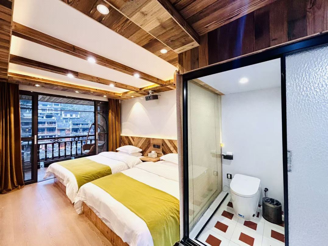 Fuyuan Riverview Homestay