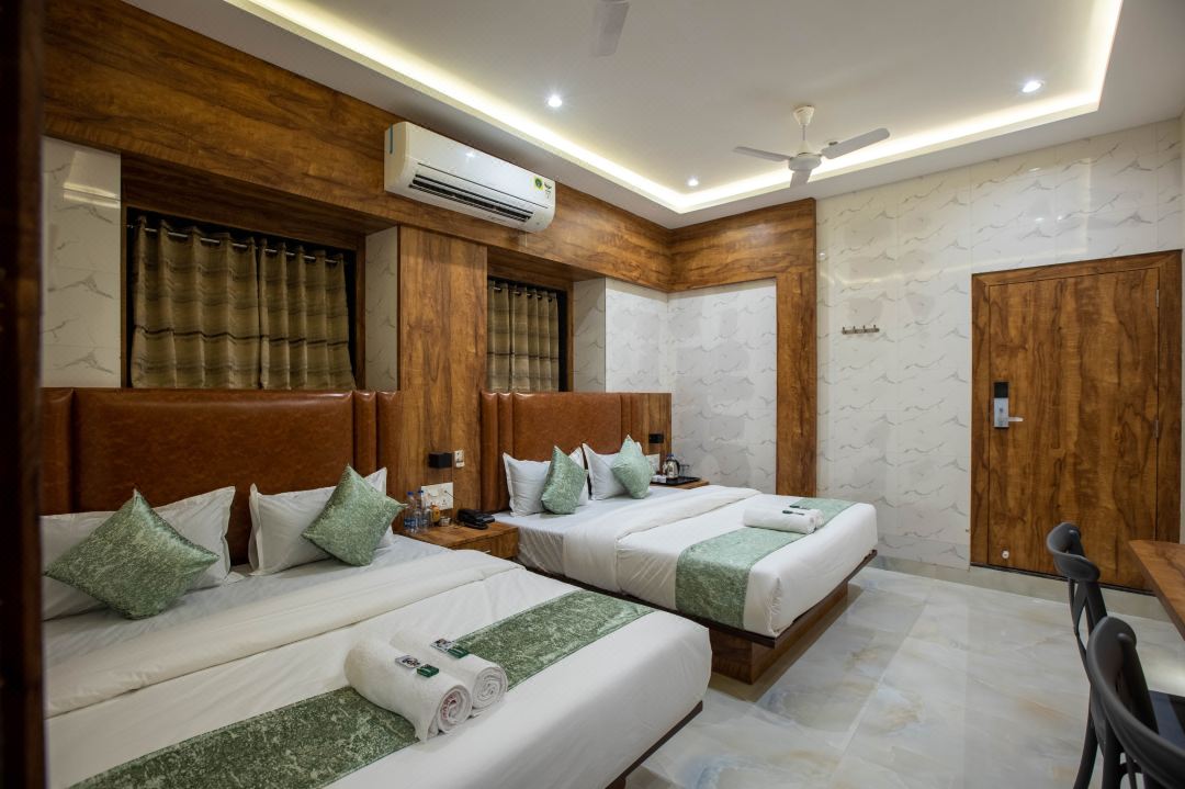 Hotel Heraa International Grant Road, Mumbai
