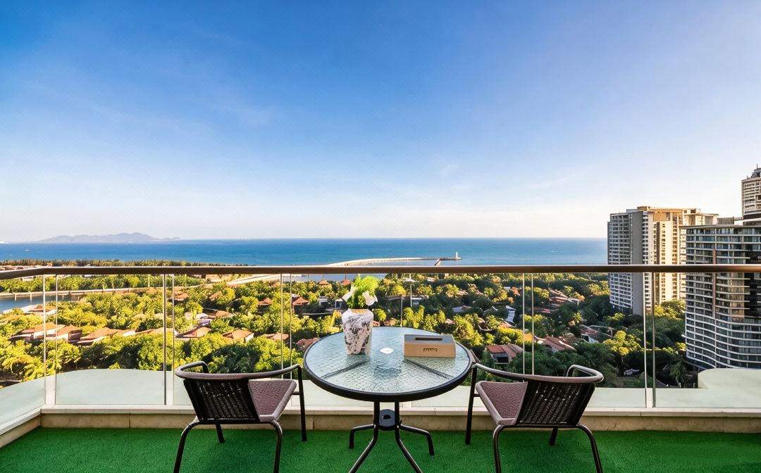 Laika Boutique Stay Scenic Apartment (Lingshui Clear Water Bay Food Street)