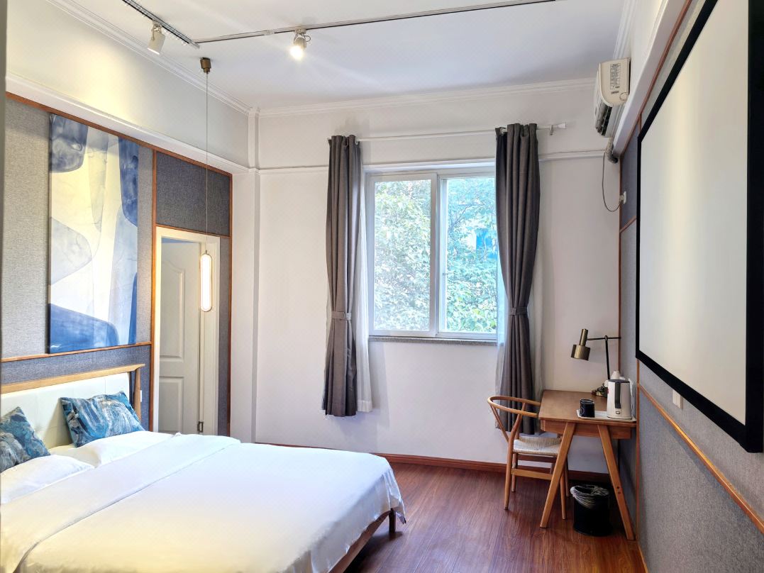 Chengdu Yijia Express Hotel (Zhujiang Road Subway Station)