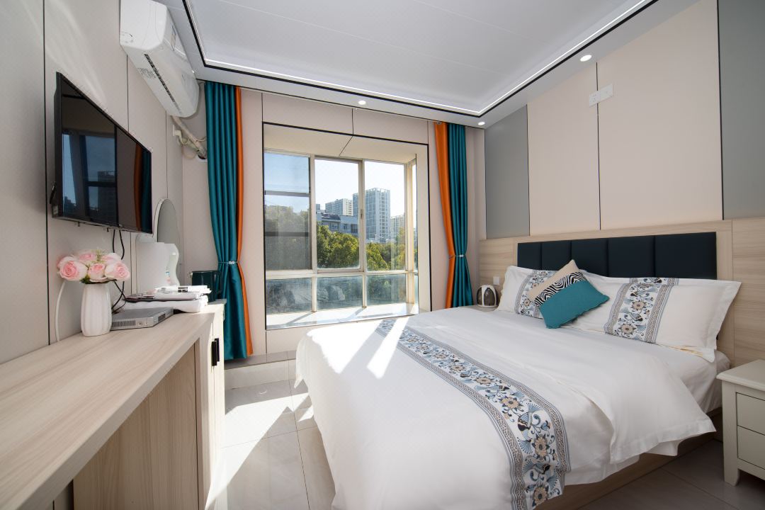 Hongyuan Hotel (Kunming South High-Speed Railway Station)