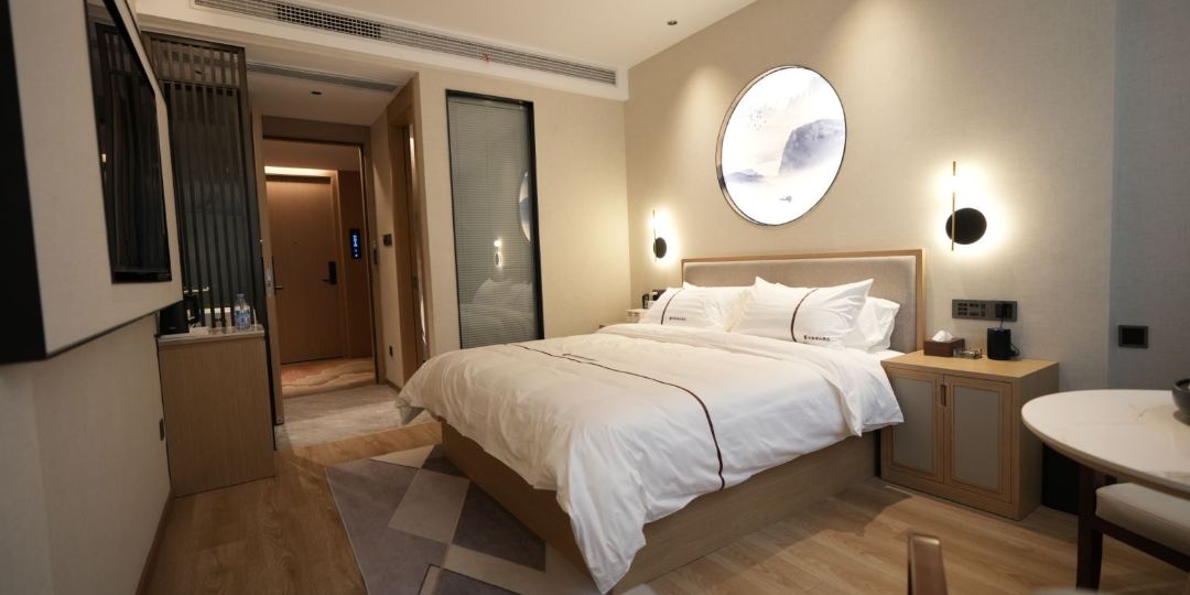 铂悦臻品智慧酒店