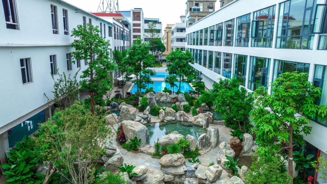 Maitreya Hot Spring Hotel